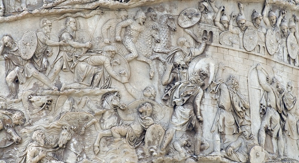トラヤヌス帝の記念柱の歴史とそこに描かれたダキア戦役の様子とは Pokke ポッケ